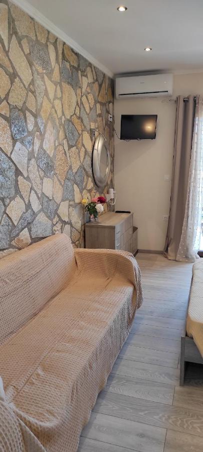 Maria Apartments - Roumanis Liapádesz Kültér fotó